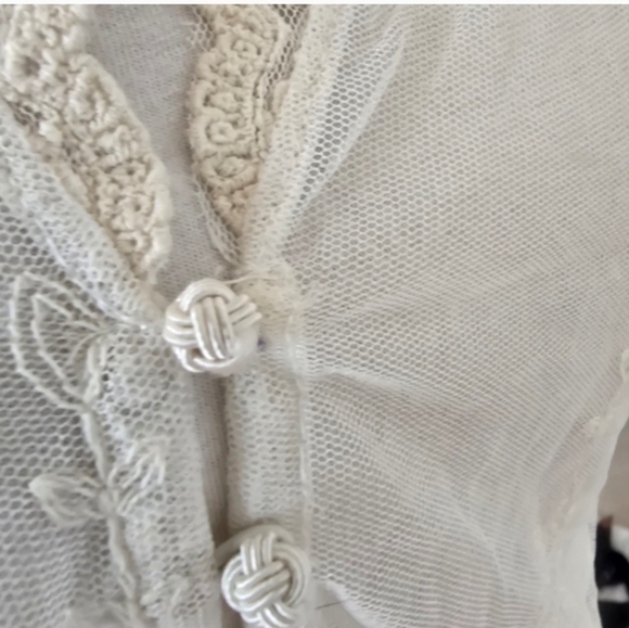 ANTHROPOLOGIE Cream Lace Flutter Sleeve Romantic Fairy Boho Gypsy Blouse Cami S - Picture 12 of 16